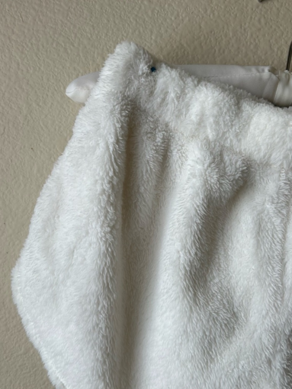 Aerie White Fuzzy Lounge Shorts XSmall - Picture 8 of 11